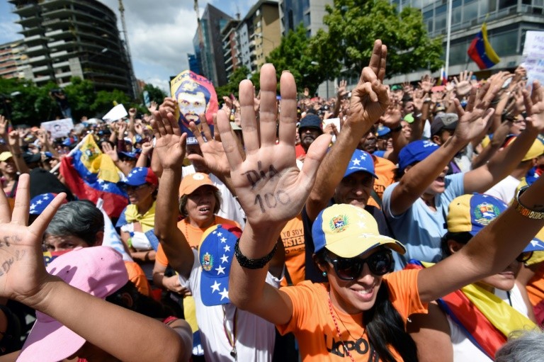 Treze países da OEA pedem à Venezuela que suspenda Constituinte ISTOÉ