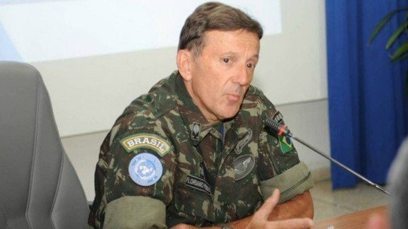 General Floriano Peixoto assume secretaria no lugar de Bebianno ISTOÉ