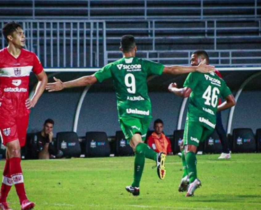 Chapecoense bate CRB e retoma a vice liderança da Série B ISTOÉ