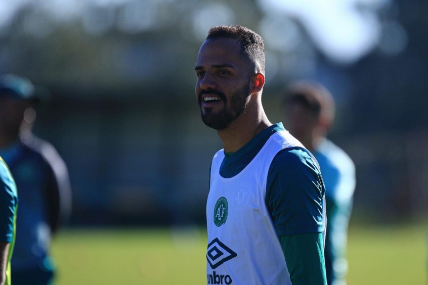 Em Alta Na Chapecoense Anselmo Ramon Comemora Bom Jogo Da Equipe