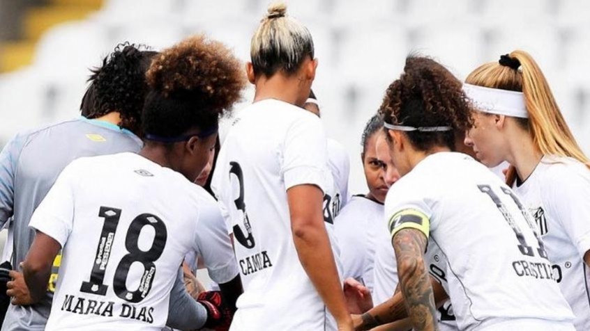 Cristiane Brilha E Santos Vence O Botafogo No In Dito Cl Ssico Pelo