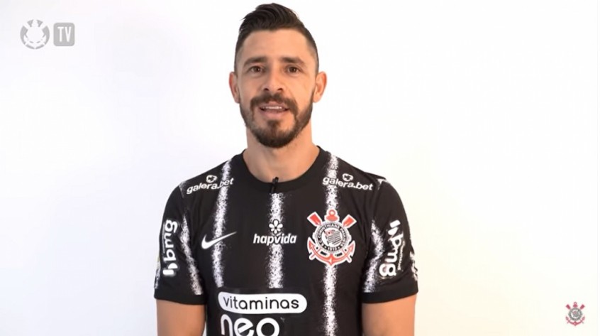 Reforço do Corinthians Giuliano treina pela primeira vez no clube