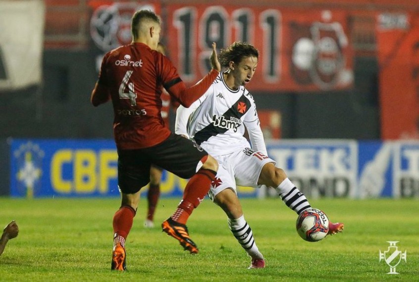 Vasco x Brasil de Pelotas onde assistir prováveis times e desfalques