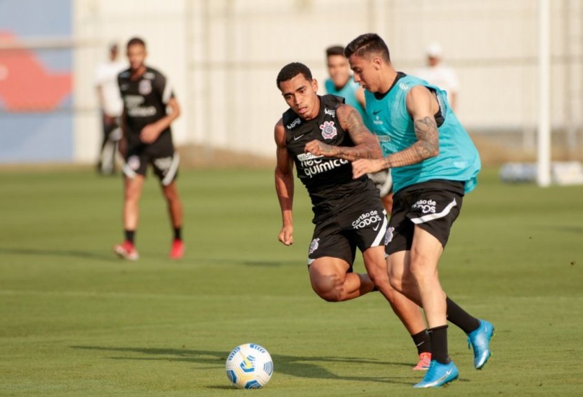 Dupla De Jovens Do Corinthians Elogiada Por L Zaro Qualidade