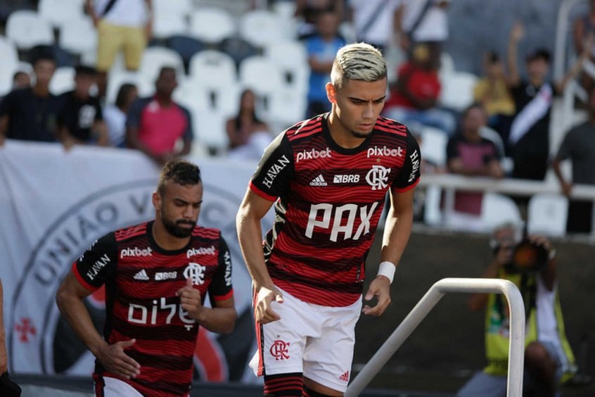 Flamengo Divulga Relacionados Para Cl Ssico Contra O Vasco Tr S