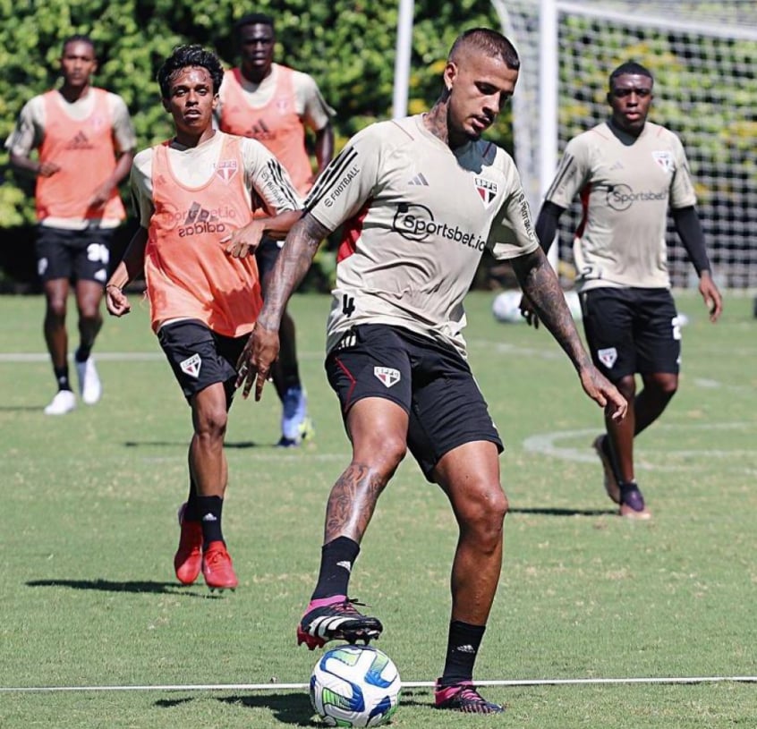 São Paulo se reapresenta após vitória e Dorival trabalha Belletti