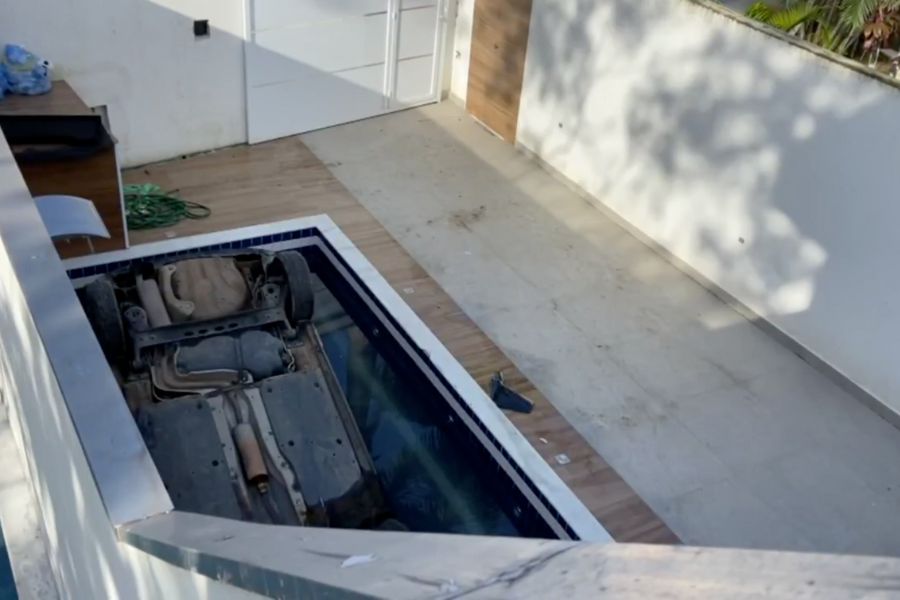 Mulher Morre Afogada Ap S Carro Cair Na Piscina Veja O Que Se Sabe