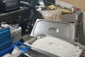 Camarote Da Sapuca Preparava Comida No Banheiro Respons Vel Presa