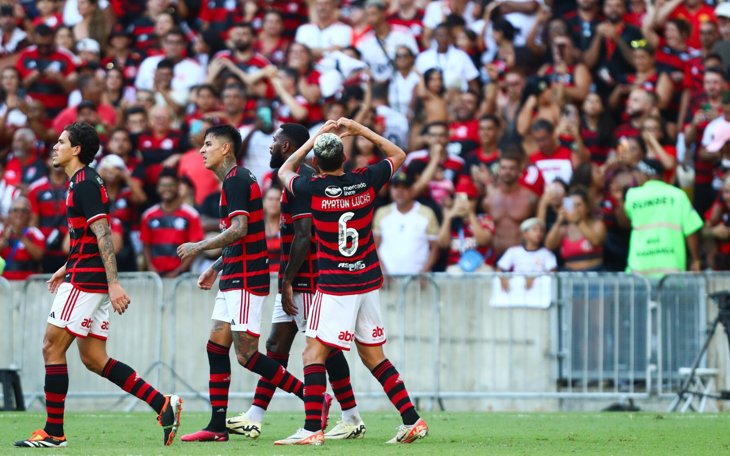 Flamengo Vence Millonarios Fica Em No Grupo E Se Classifica Para As