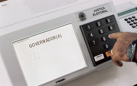 melhor pomada para candidiase feminina