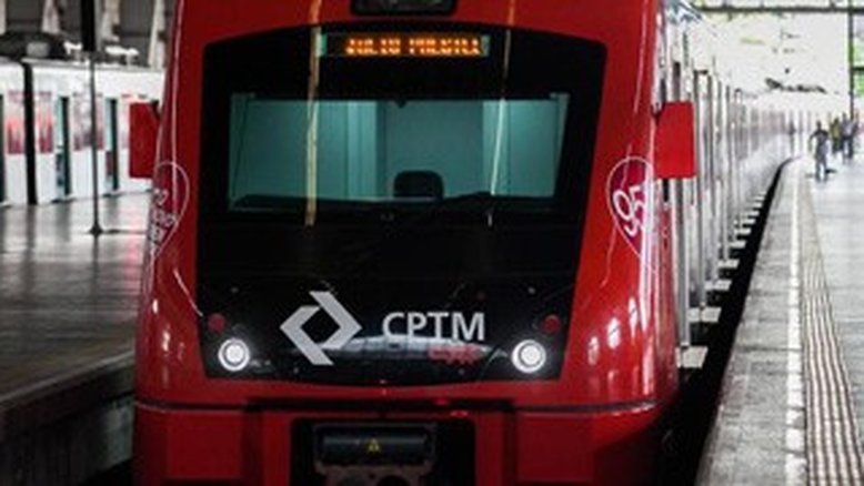 Passageiro é agredido por seguranças da CPTM após não conseguir carregar cartão e pular catraca