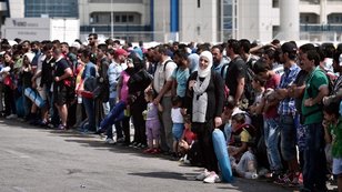 UE propõe plano para realocar 160 mil refugiados no bloco