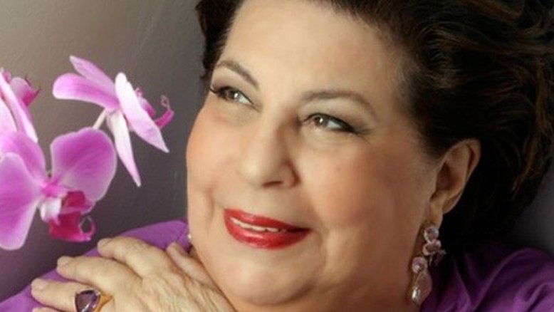 Nana Caymmi recebe alta após implante de marca-passo