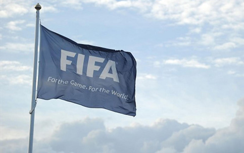 Patrocinadores demonstram preocupação com escândalo e cobram Fifa