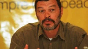 "A Copa é uma feira para ganhar dinheiro"