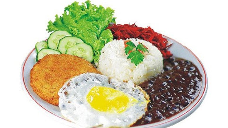 Comer a mesma refeição todos os dias ajuda a perder peso?