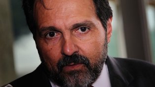 Agnelo alega que "jogo político" o levou a CPI do Cachoeira