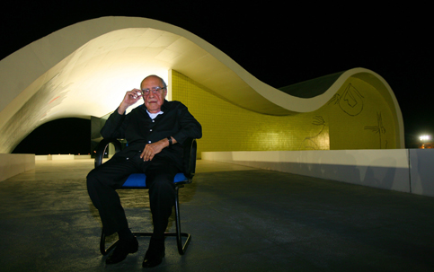 Morre no Rio, aos 104 anos, o arquiteto Oscar Niemeyer