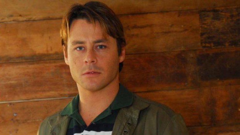 Após esforço, Theo Becker é confirmado em novela 'Jesus', da Record