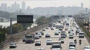Prefeitura de SP instala radares escondidos na Marginal Tietê