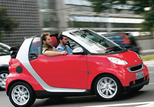 Brasil atrai carros de luxo 'populares' cmo MINI e smart