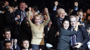 Rússia comemora e vê escolha como prova de confiança