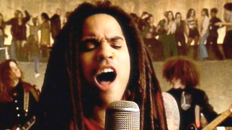 Há 9 anos sem sexo, Lenny Kravitz já namorou cantora famosa e modelo brasileira