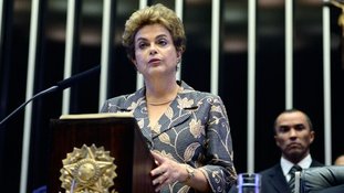 Dilma é vaiada após defender aprovação do CPMF no Congresso