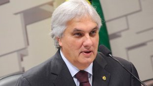 Traia-se quem puder
