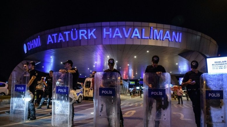 Atentado suicida no aeroporto de Istambul deixa 36 mortos