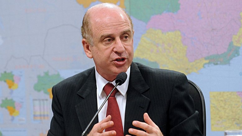 Ministro do TCU diz ter relatado a Dilma dificuldades em fiscalizar Petrobras