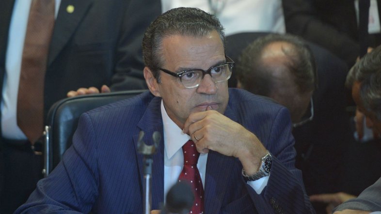 OAS pagou propina a Henrique Alves via conta da campanha de Temer, diz Procuradoria