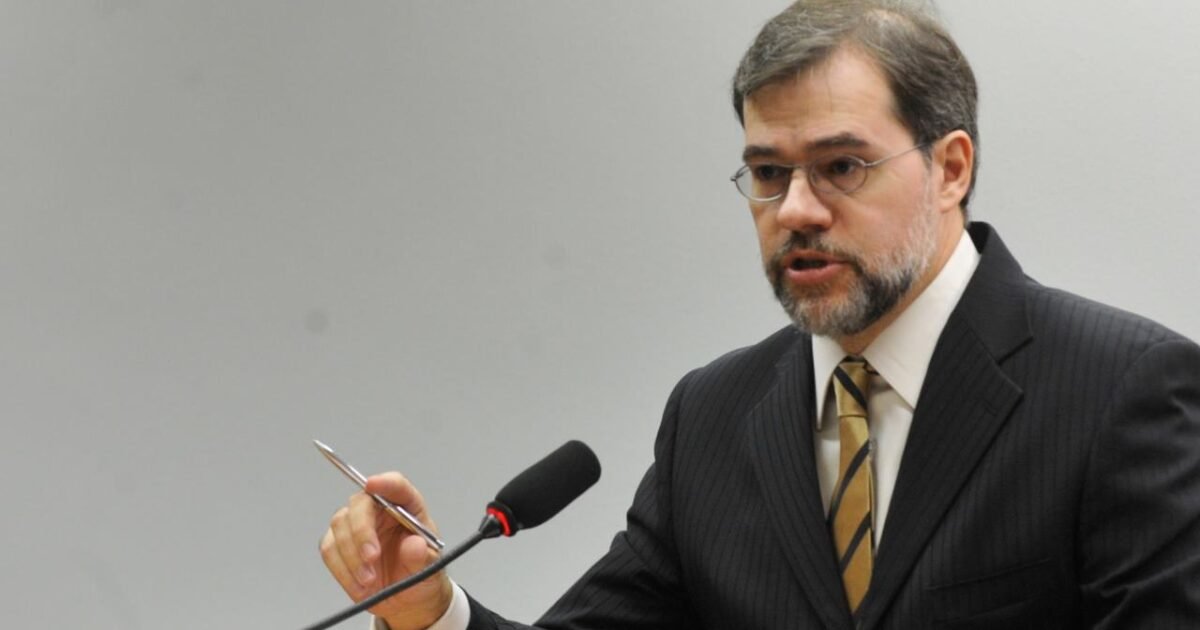 'quem for que seja o eleito, o resultado deve ser respeitado', diz toffoli