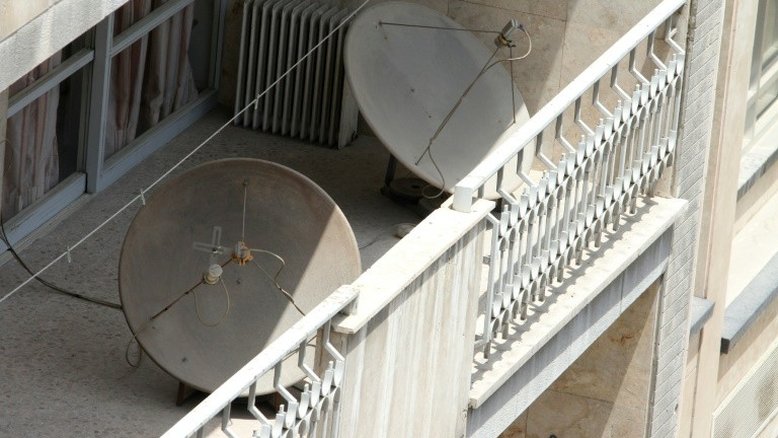 Autoridades iranianas destroem 100.000 antenas parabólicas