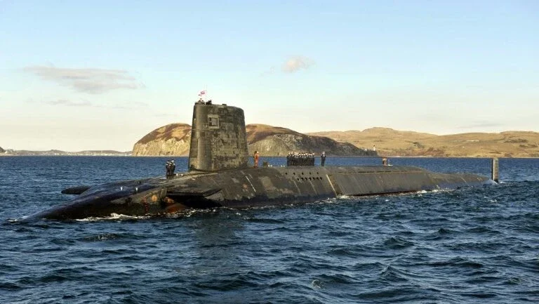 Parlamento britânico votará em 18 de julho a renovação do arsenal nuclear