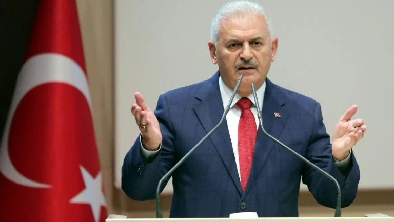 Férias de servidores são canceladas na Turquia