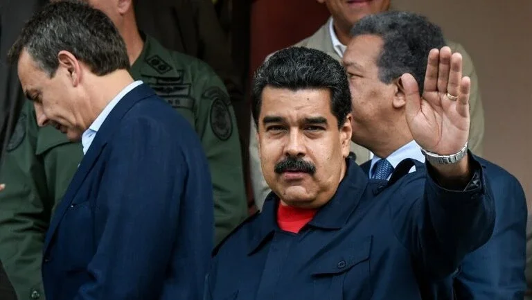 Maduro perderia revogatório por 64% dos votos (pesquisa)