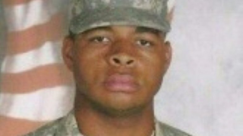 Atirador de Dallas: solitário veterano de guerra e dono de arsenal