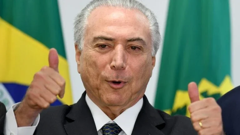 Temer nomeia indicados do Centrão e do PMDB para segundo e terceiro escalões