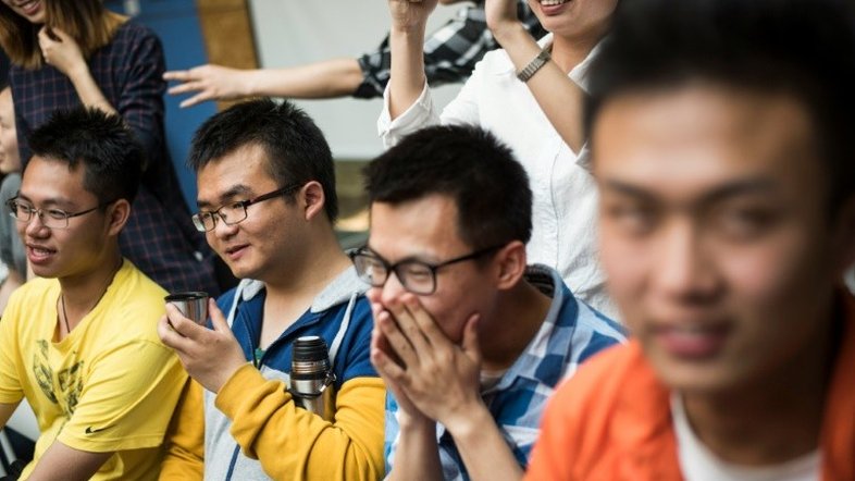 Universidade chinesa ensina como encontrar par romântico