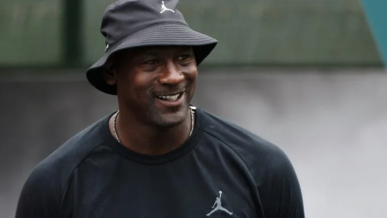 Jordan revela ter se esquivado de festa com consumo explícito de drogas nos Bulls