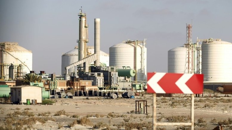 Líbia: dois terminais de petróleo são reabertos para exportação