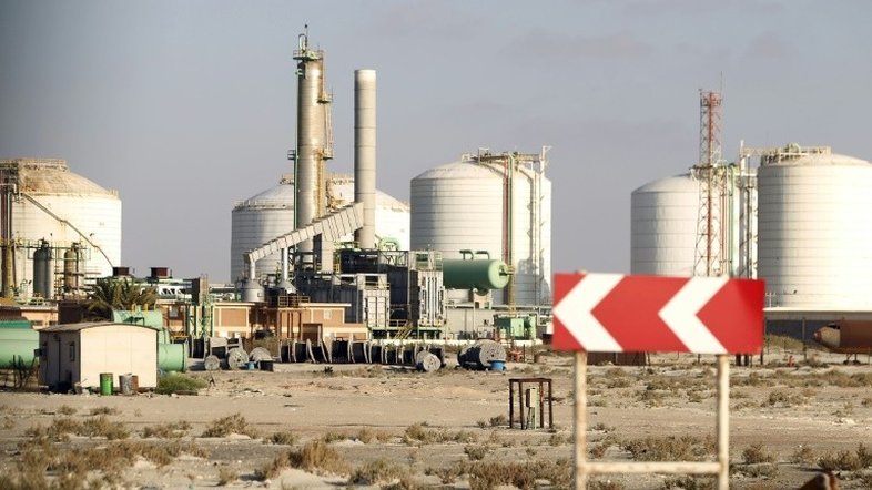 Líbia: dois terminais de petróleo são reabertos para exportação
