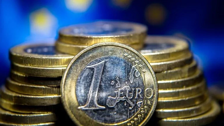 Economia da zona do euro perde gás e se prepara para impactos do Brexit