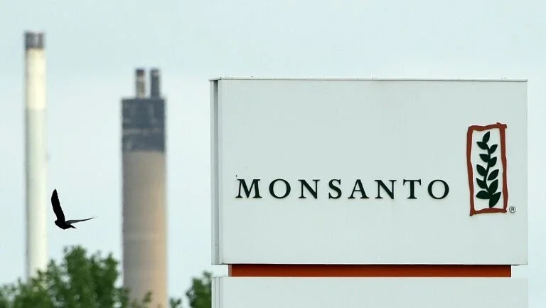 Monsanto considera oferta da Bayer 