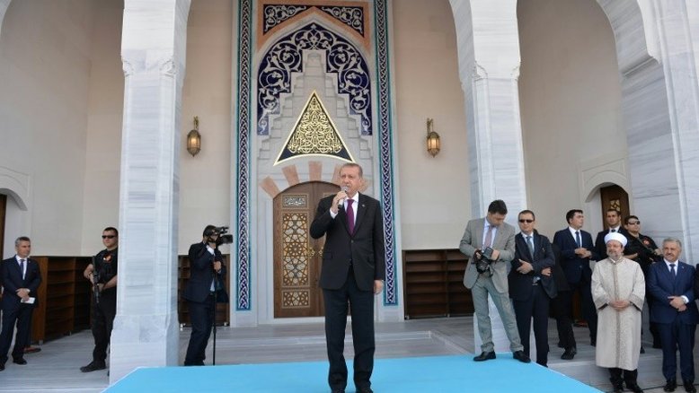 Turquia inaugura mesquita gigantesca, o orgulho de Erdogan