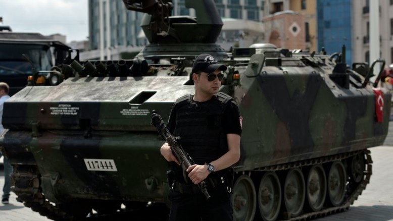 Forças Armadas negam envolvimento em golpe na Turquia