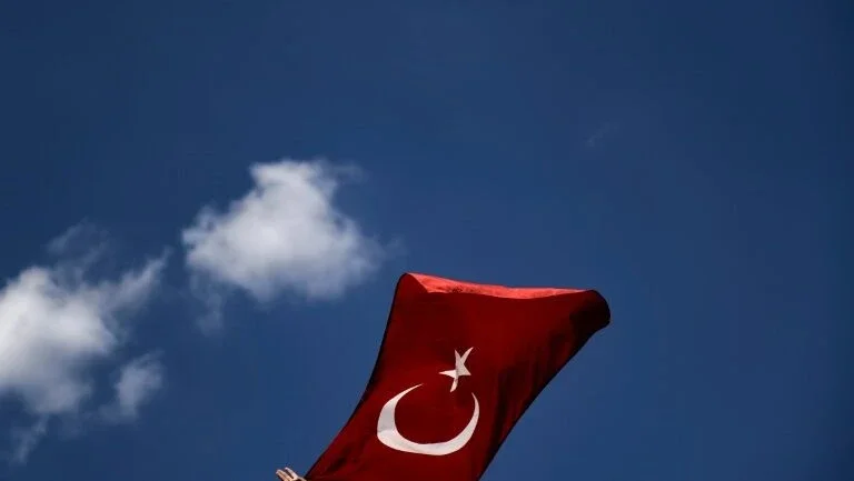 SP rebaixa nota da Turquia após tentativa de golpe