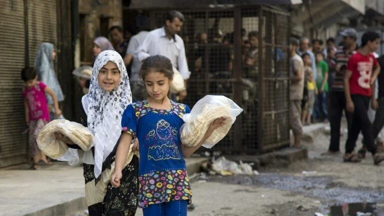Risco de fome aumenta em Aleppo, sitiada pelo exército sírio