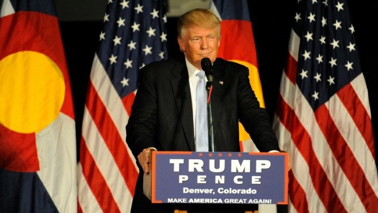 Trump responde ao pai de soldado muçulmano morto: 'fiz sacrifícios'